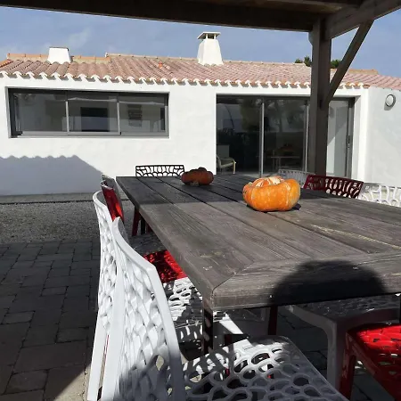 Maison Familiale 10 Pers, Annexe, 250m, Wifi, Parking, Jardin Clos, Terrasse Avec Pergola - Fr-1-224b-163 *