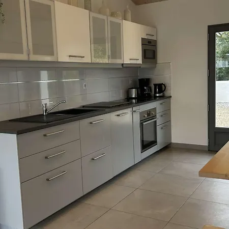 度假居 Maison Familiale 10 Pers, Annexe, 250m, Wifi, Parking, Jardin Clos, Terrasse Avec Pergola - Fr-1-224b-163 *