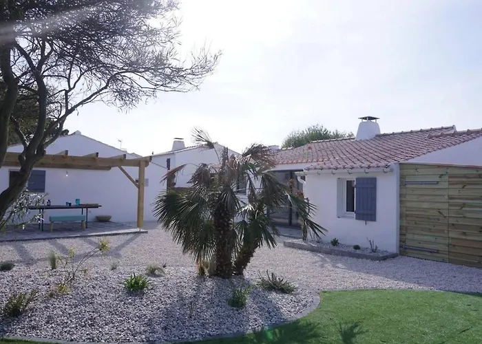 Maison Familiale 10 Pers, Annexe, 250m, Wifi, Parking, Jardin Clos, Terrasse Avec Pergola - Fr-1-224b-163 度假居 *