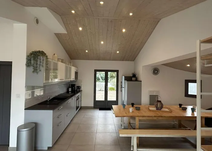 Maison Familiale 10 Pers, Annexe, 250m, Wifi, Parking, Jardin Clos, Terrasse Avec Pergola - Fr-1-224b-163